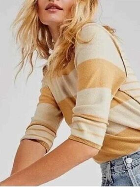 Striped Short-Sleeve Knit Top in Camel and Cream